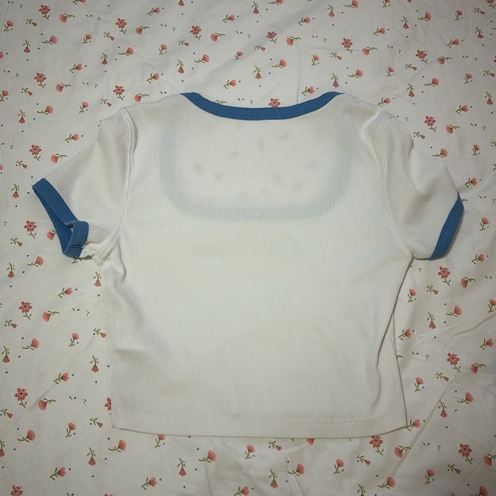 Chuu Cropped Tee - Picture 2 of 3
